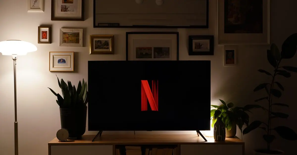Understanding the Pros and Cons of Smart TVs