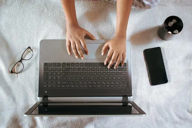 How to Navigate Tech Shopping Trends for Smart Buying