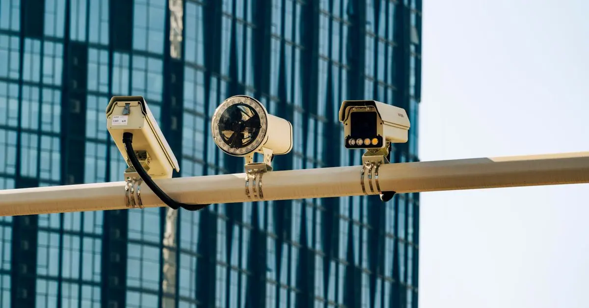 Exploring High-Tech Solutions for Home Security