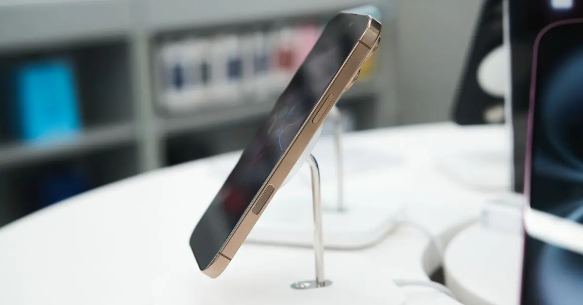 How to Spot Innovative Tech Gadgets in Shopping Zones