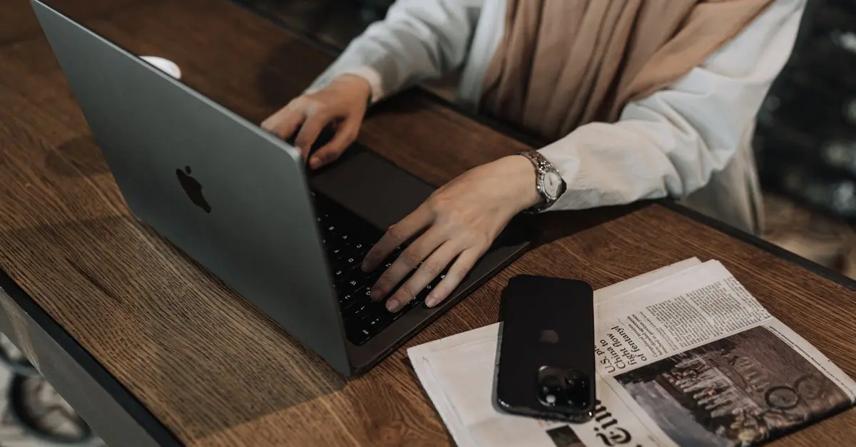 How to Evaluate Tech Product Reviews Effectively