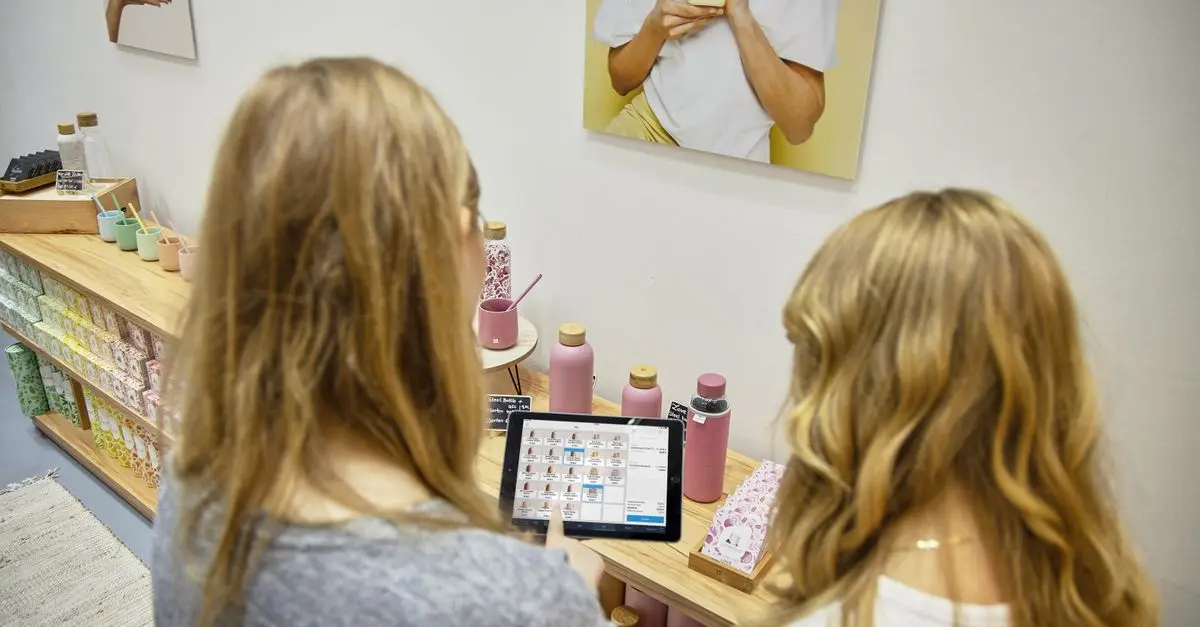 The Effects of AI on Tech Shopping Trends