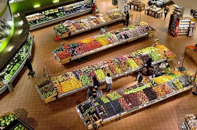Uncovering the Top Benefits of Tech Shopping Zones