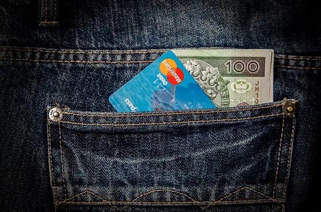 Navigating Payment Options in Tech Shopping Zones