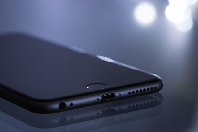 How to Identify Innovative Tech Gadgets in Shopping Zones