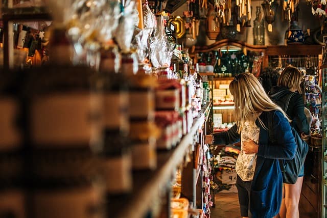 The Ultimate Guide to Smart Tech Shopping Zones